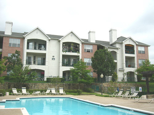 Bedford Shoal apartments