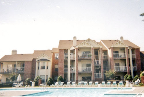 Cary Deerwood apartments