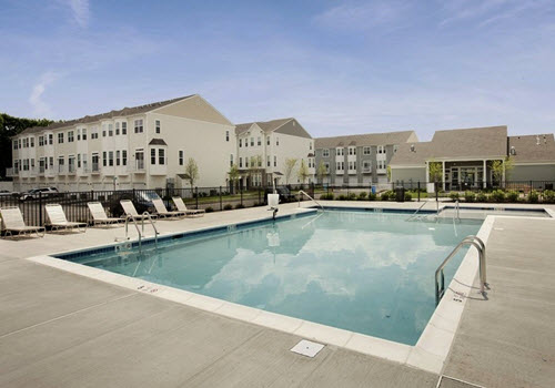 Garfield River apartments pool